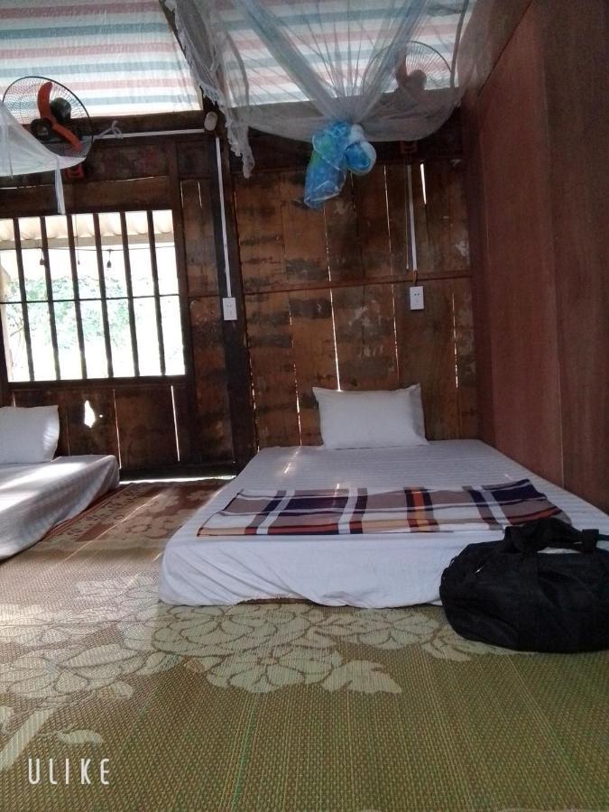 Du Gia Van Chung Homestay Làng Cac Exterior foto