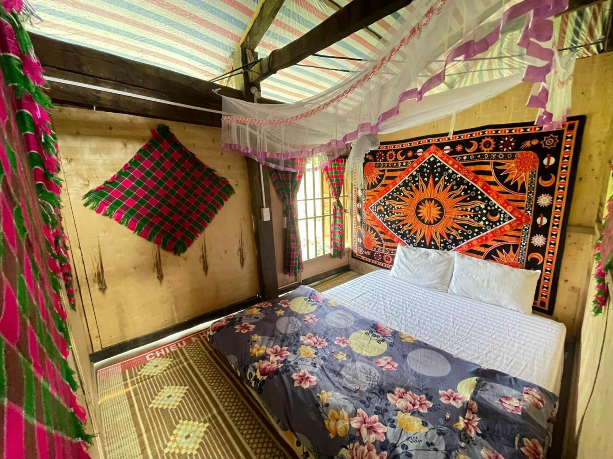 Du Gia Van Chung Homestay Làng Cac Habitación foto